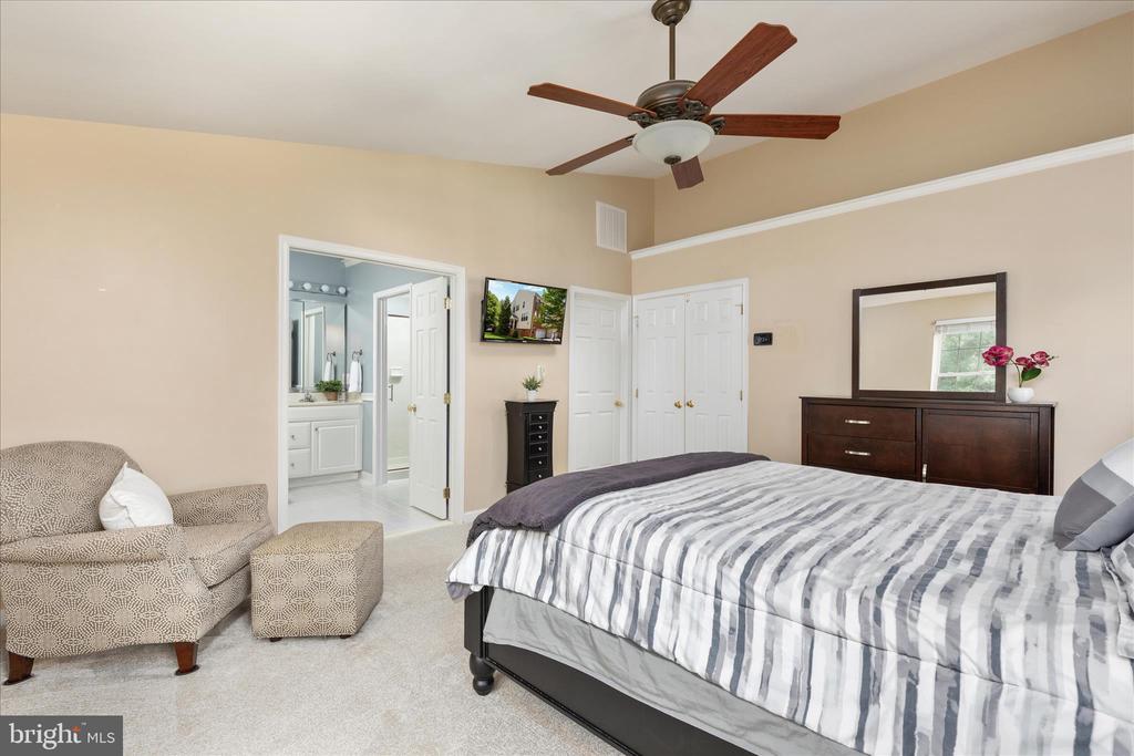 208 MISTY POND TERRACE