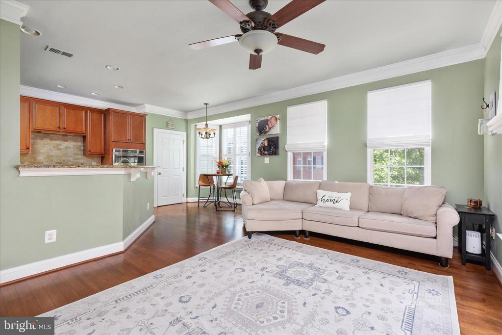 208 MISTY POND TERRACE