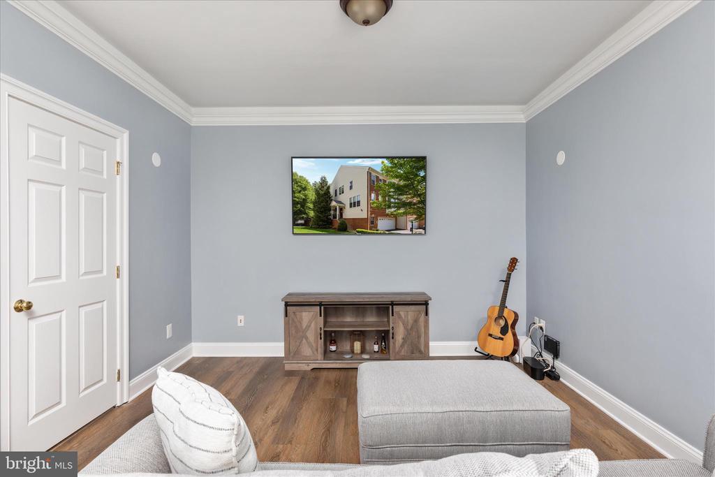 208 MISTY POND TERRACE