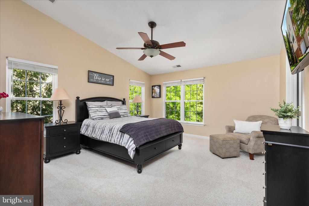 208 MISTY POND TERRACE