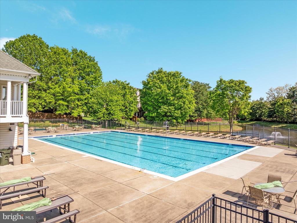 208 MISTY POND TERRACE
