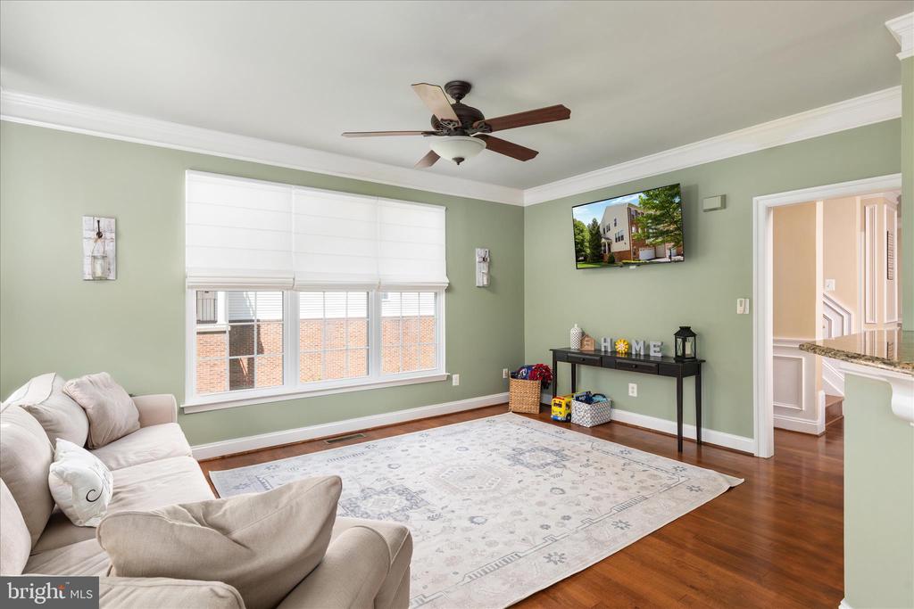 208 MISTY POND TERRACE