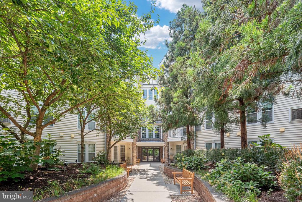 24701 BYRNE MEADOW SQUARE Unit: 406