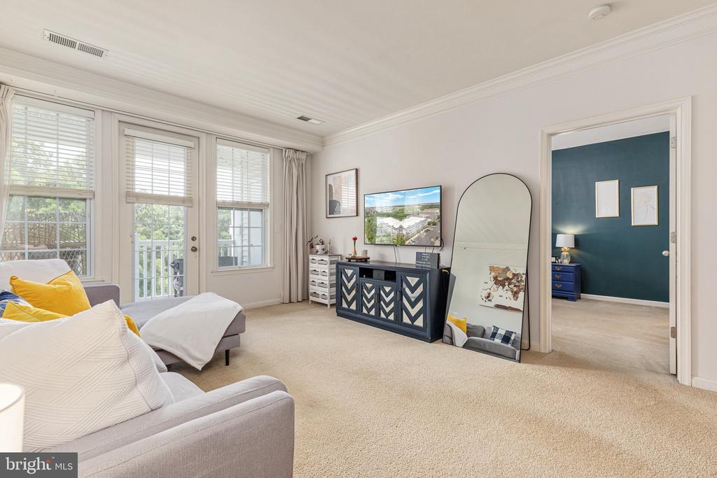 24701 BYRNE MEADOW SQUARE Unit: 406
