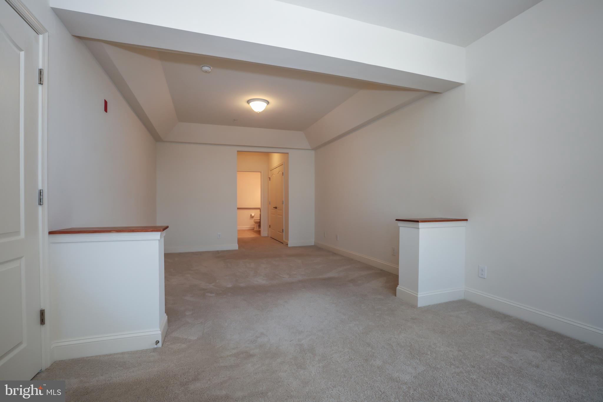 10275 FOUNTAIN CIRCLE 408