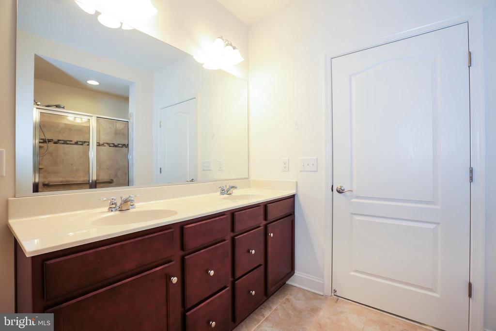 10275 FOUNTAIN CIRCLE 408