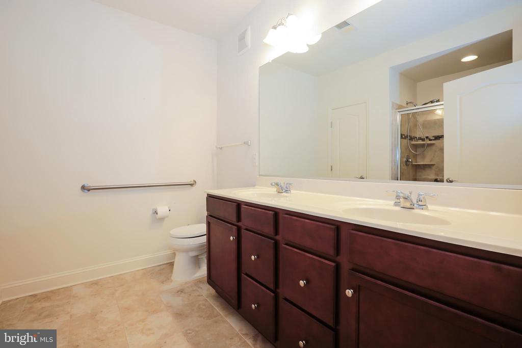 10275 FOUNTAIN CIRCLE 408