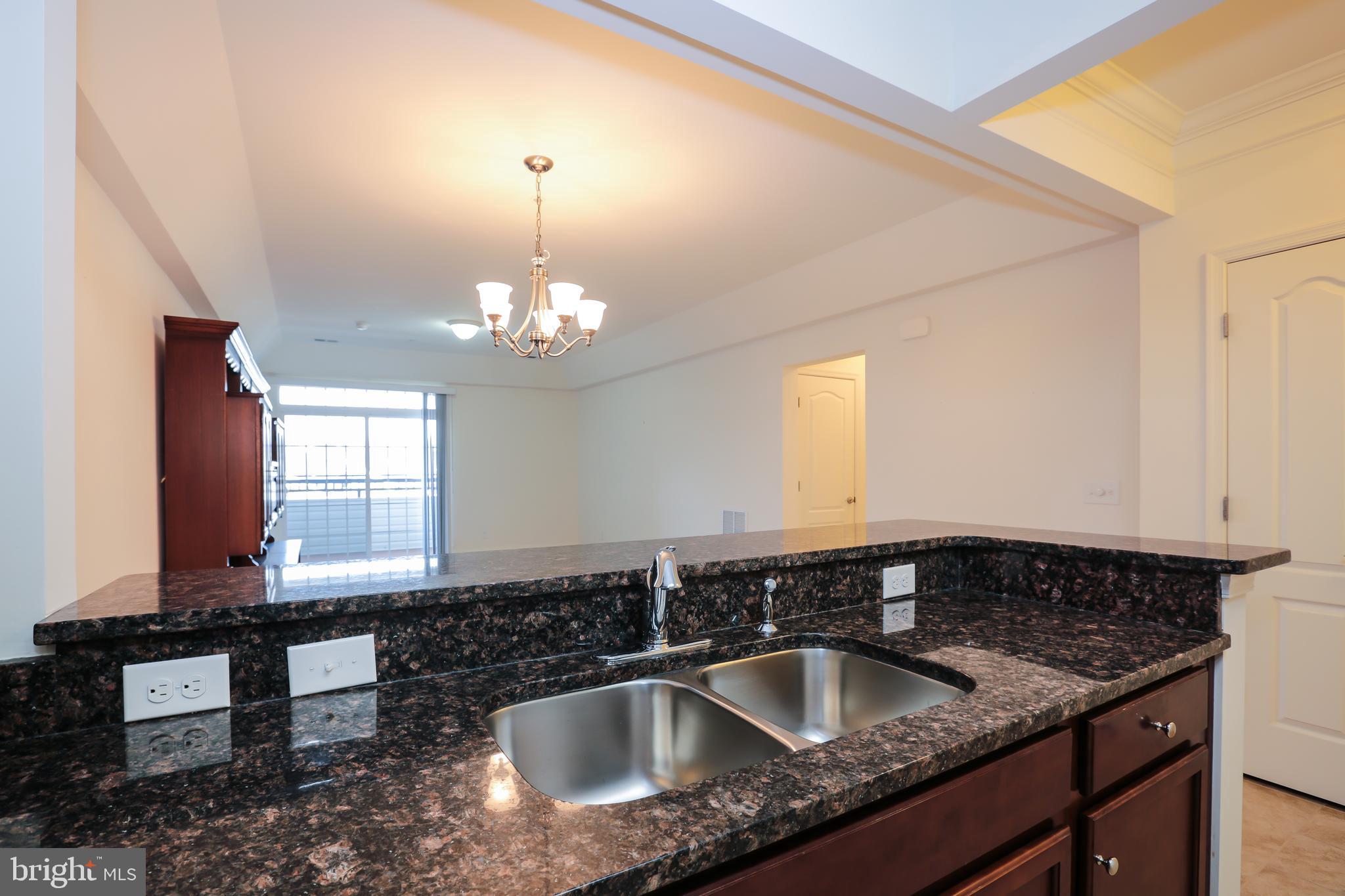 10275 FOUNTAIN CIRCLE 408