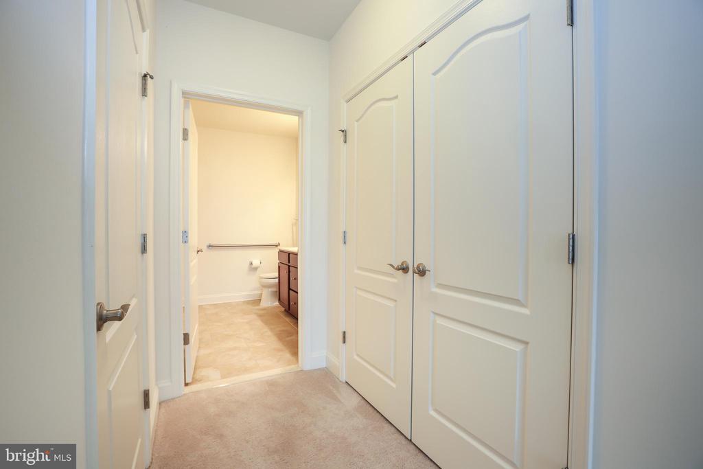 10275 FOUNTAIN CIRCLE 408