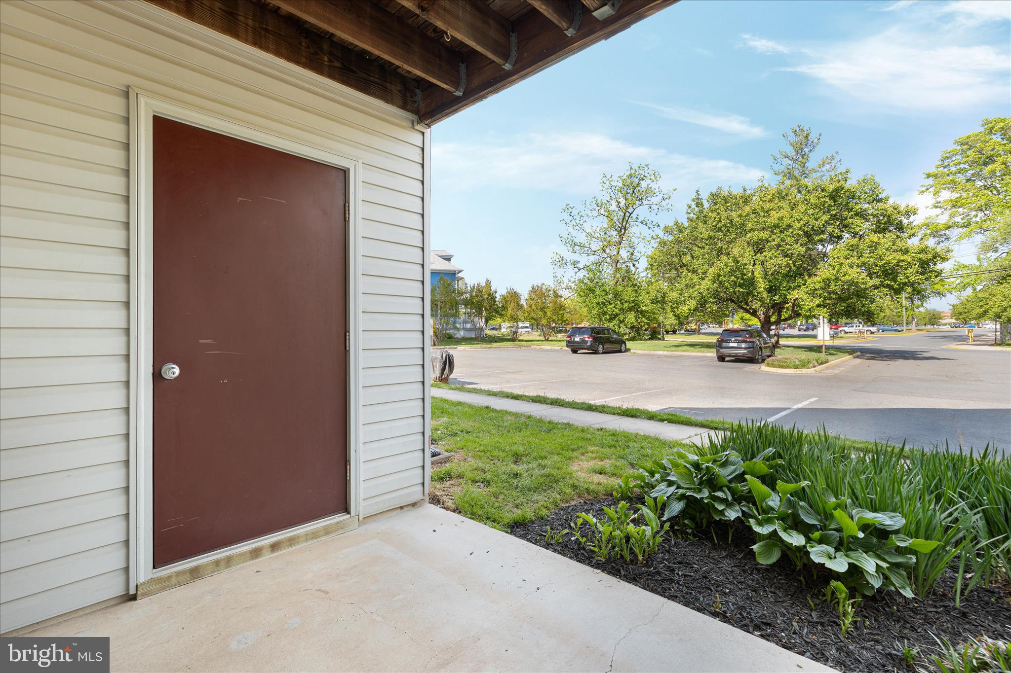 9202 AZURE COURT 102