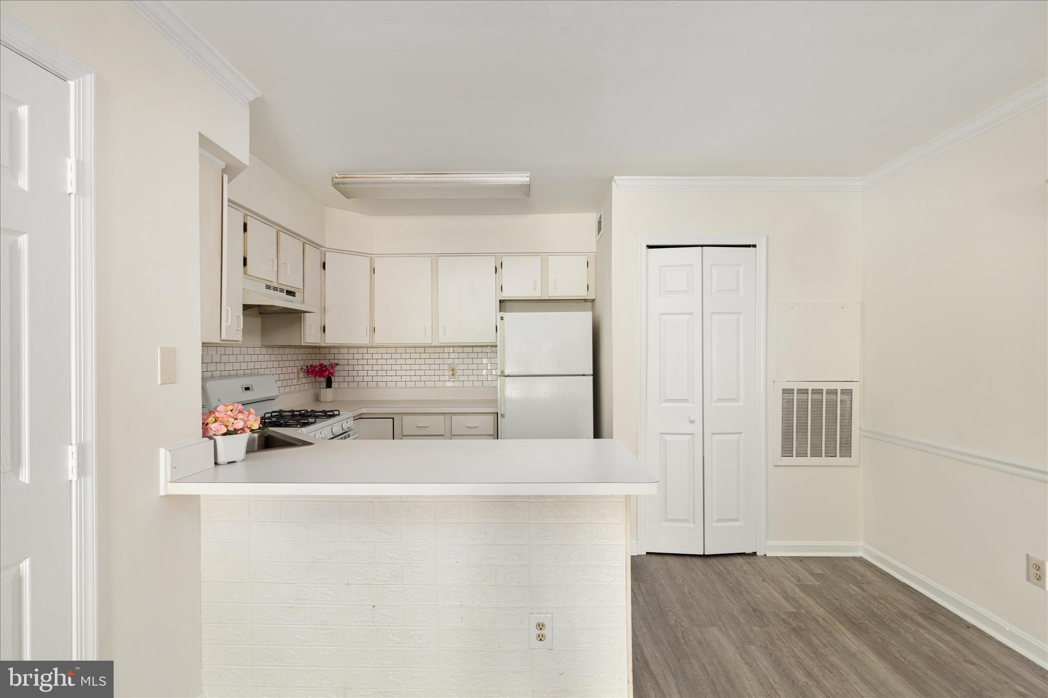 9202 AZURE COURT 102