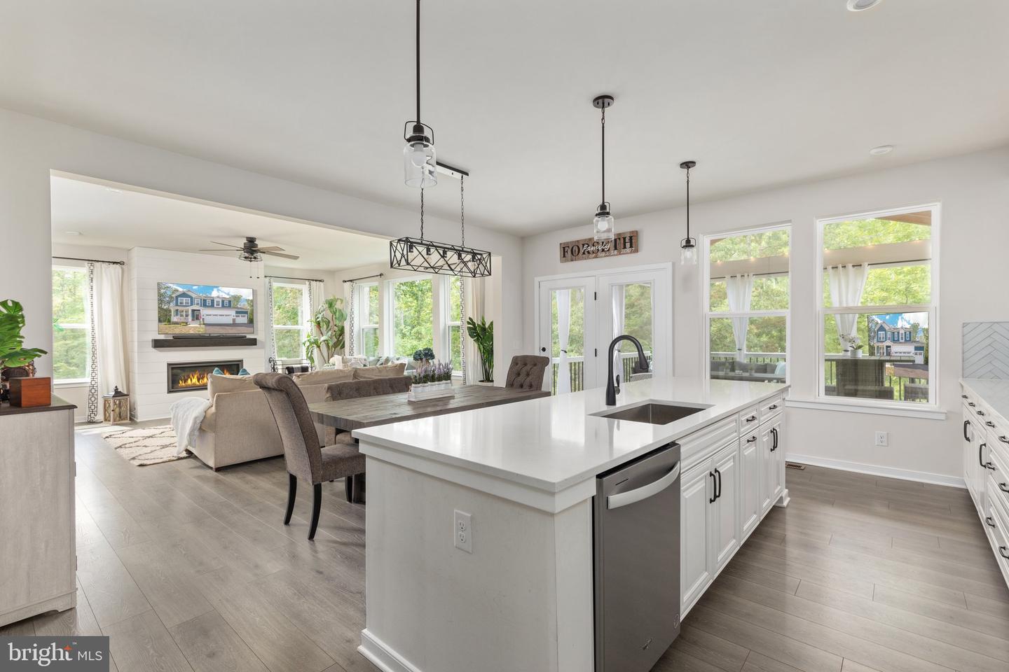 7238 Hunter Hollow Ct