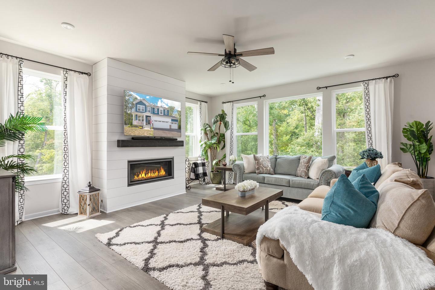 7238 Hunter Hollow Ct
