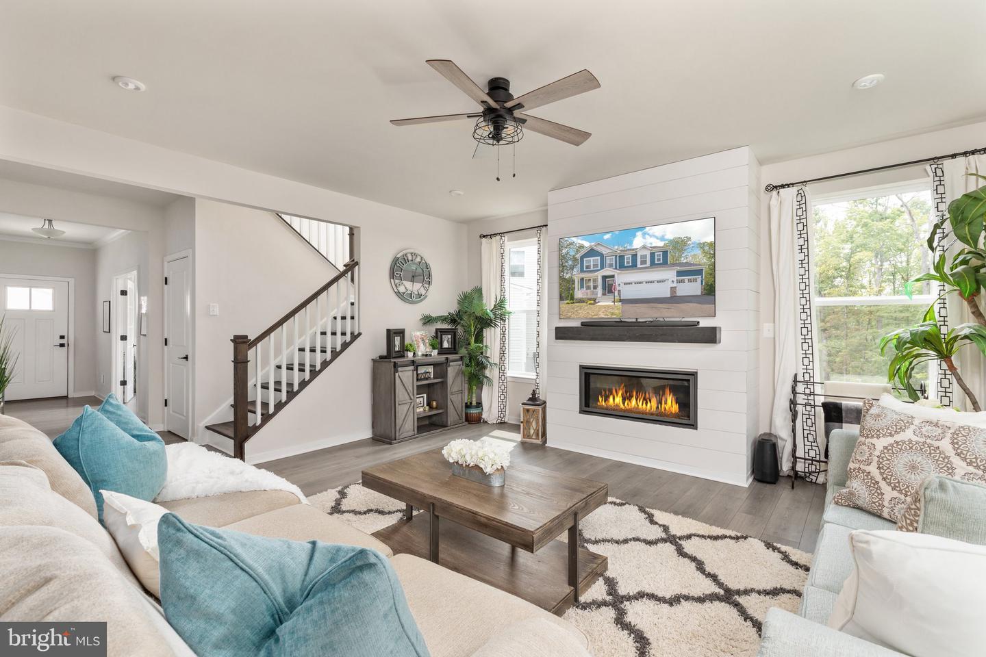 7238 Hunter Hollow Ct