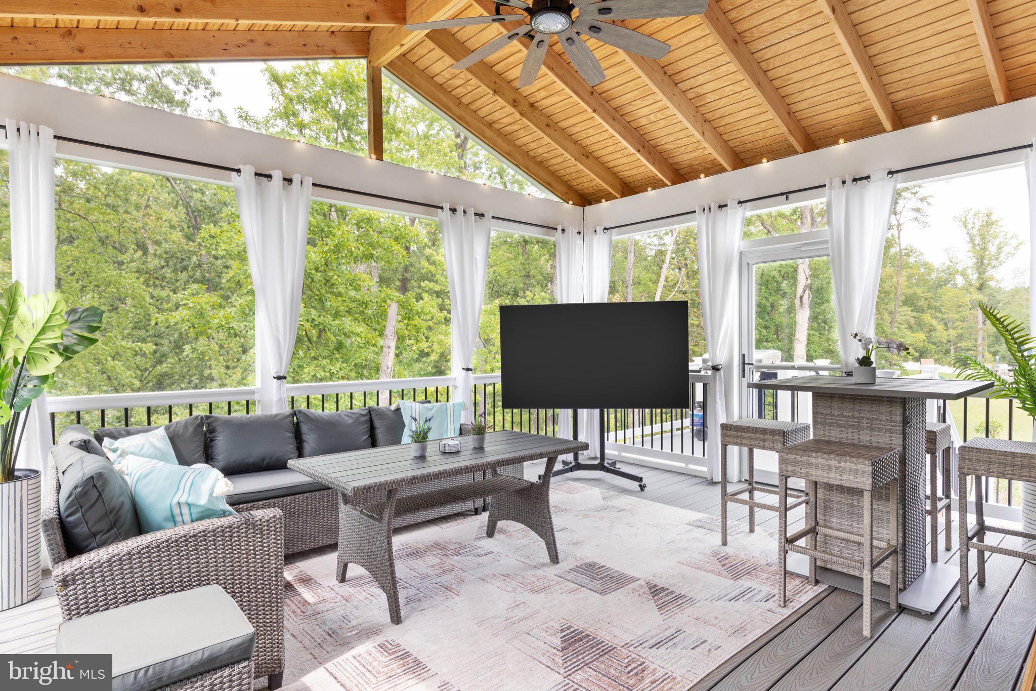 7238 Hunter Hollow Ct