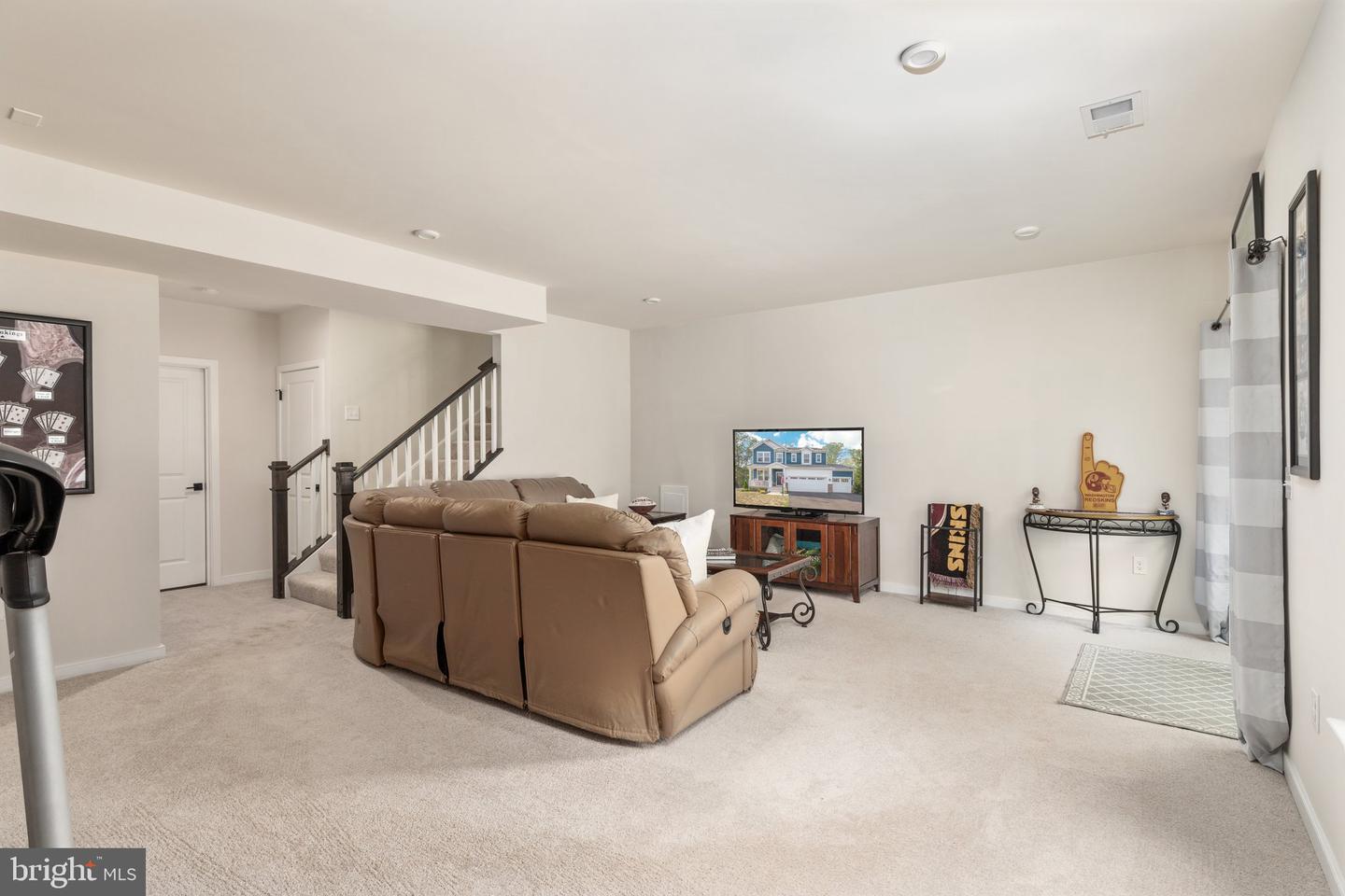 7238 Hunter Hollow Ct