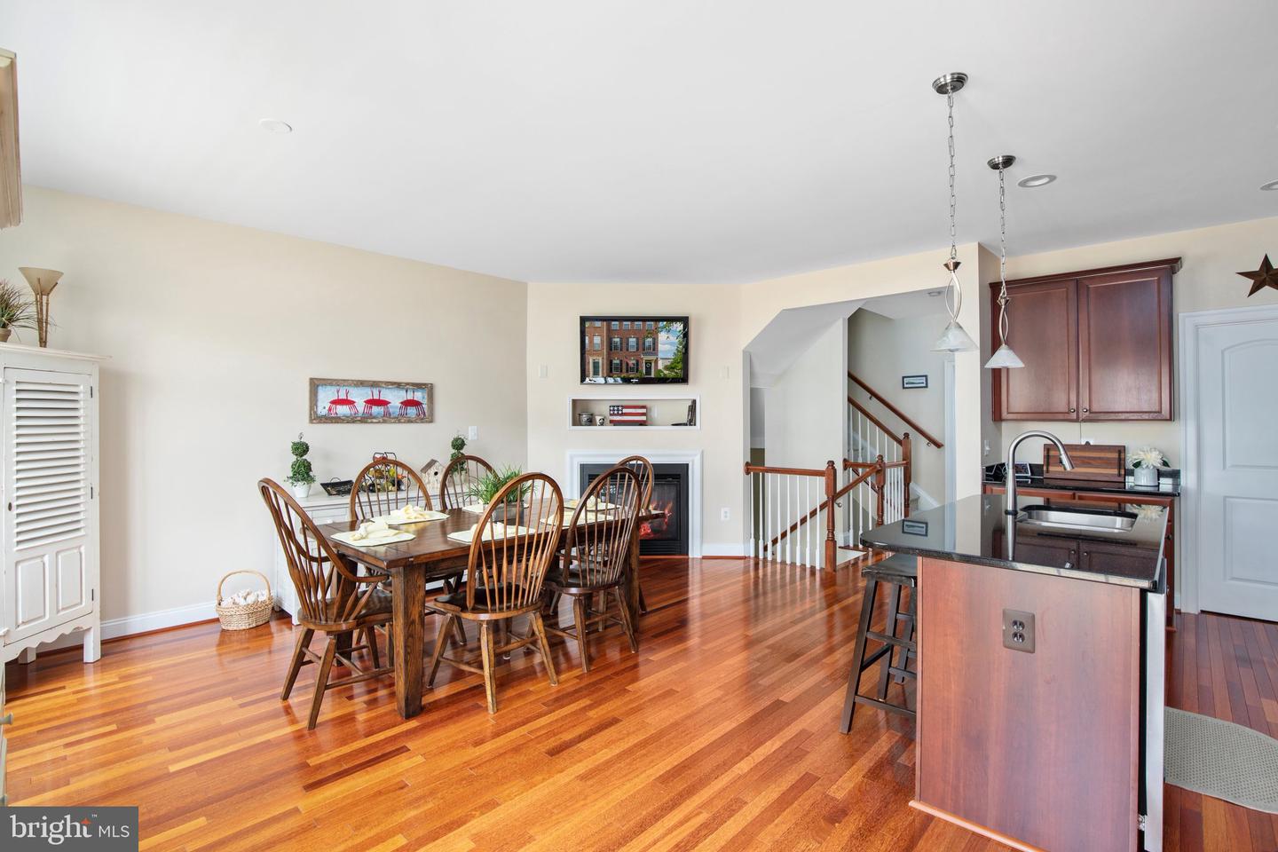 15864 MacKenzie Manor Dr