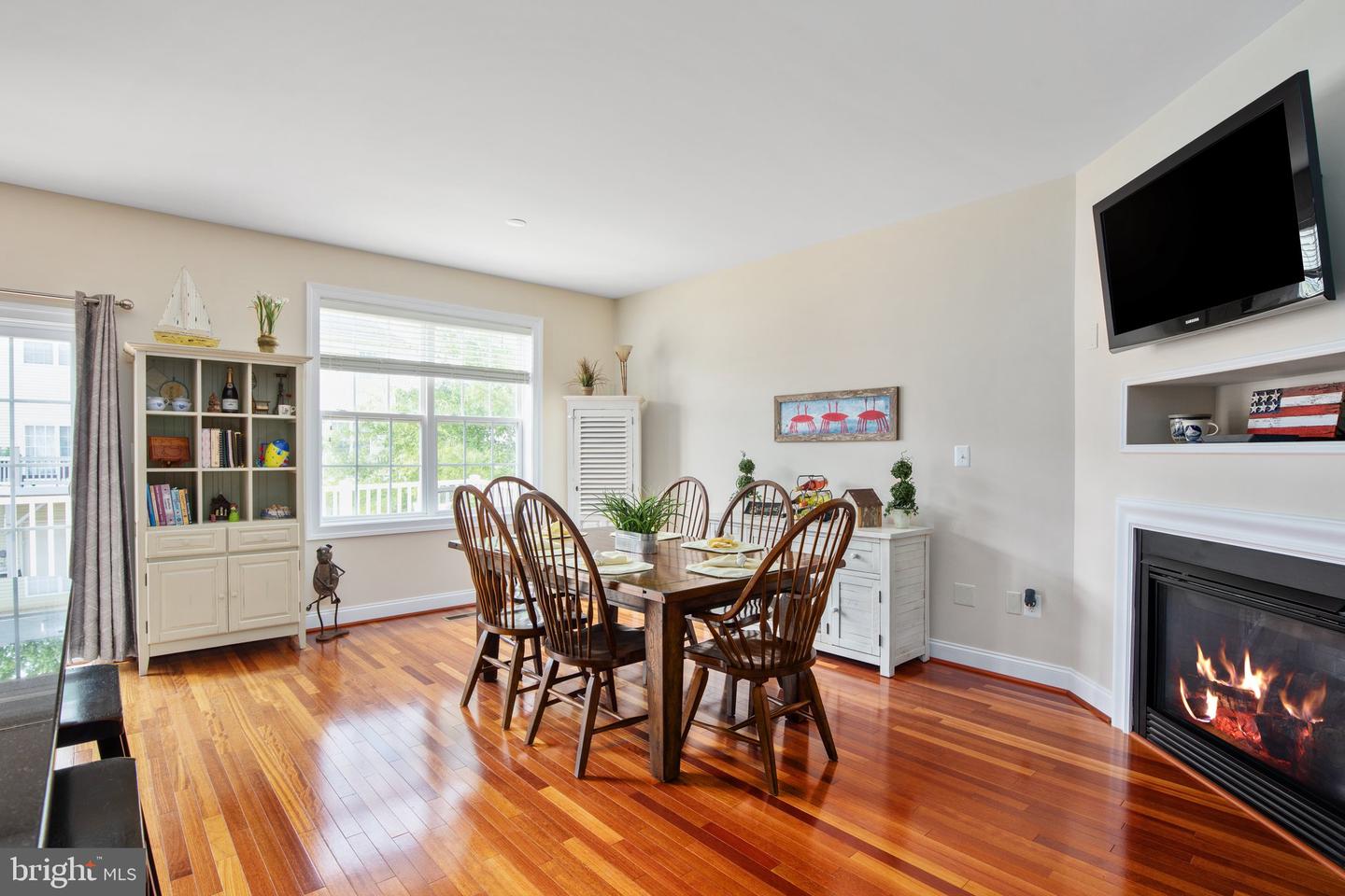 15864 MacKenzie Manor Dr