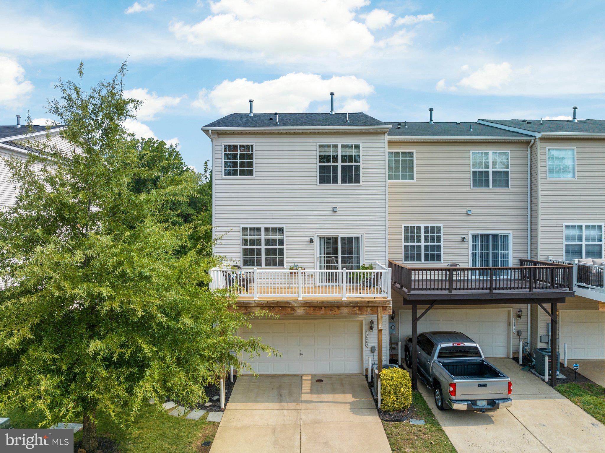 15864 MacKenzie Manor Dr