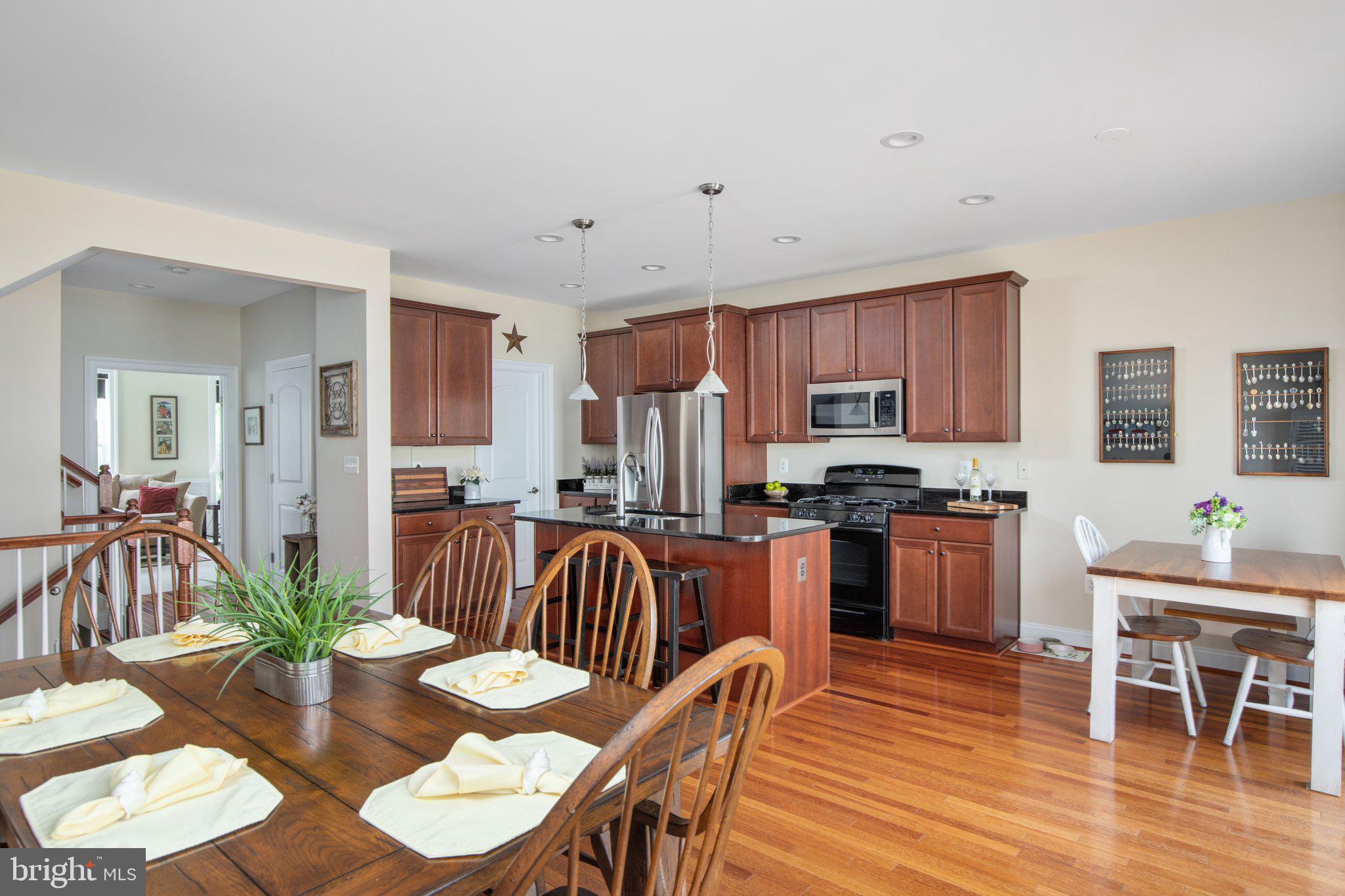 15864 MacKenzie Manor Dr