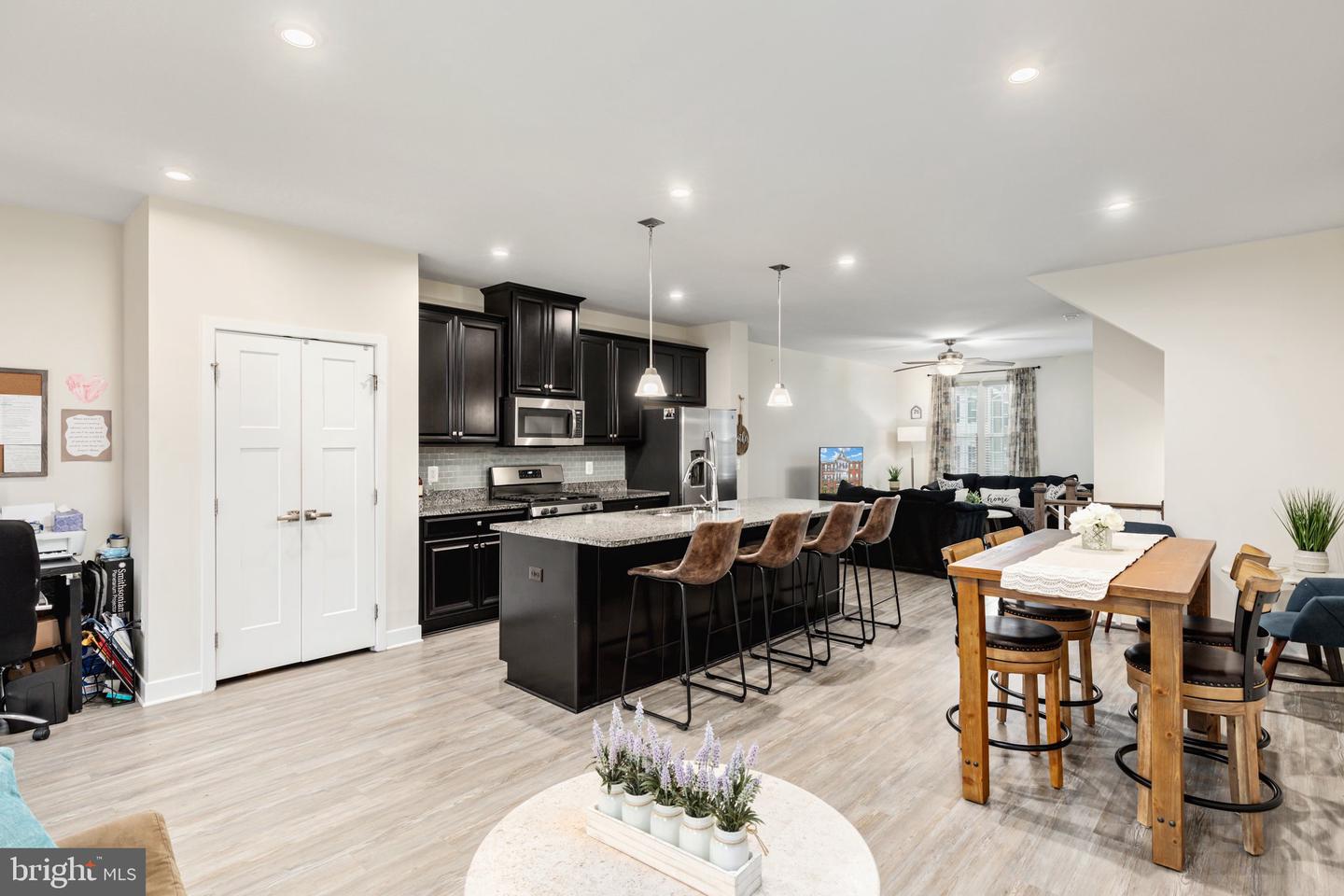11373 Willow Green Cir