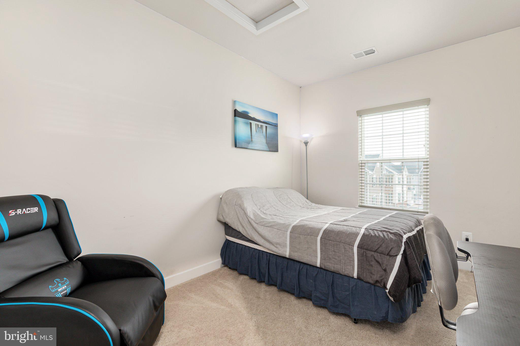 11373 Willow Green Cir