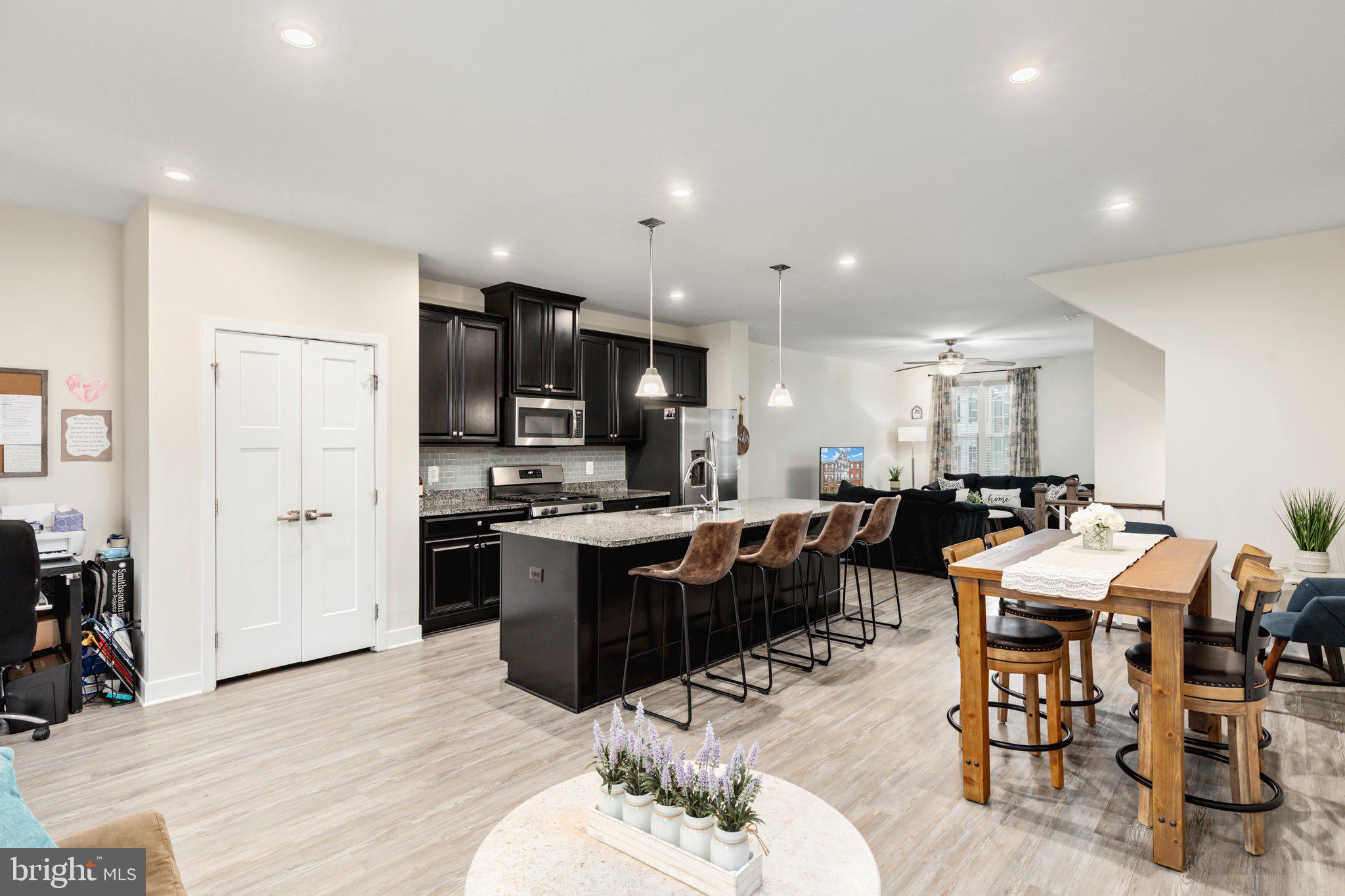 11373 Willow Green Cir