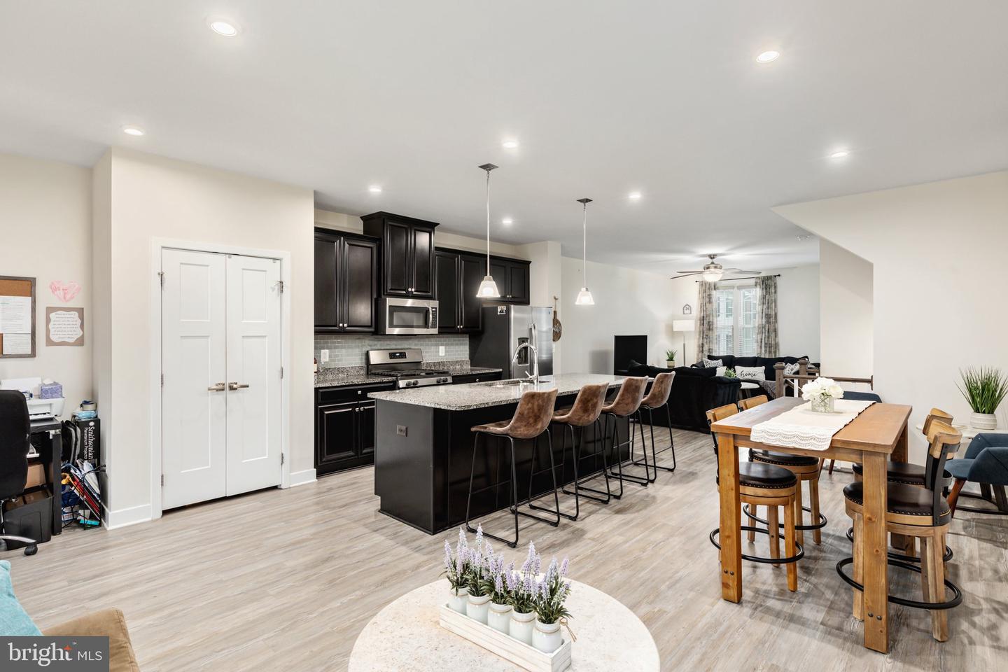 11373 Willow Green Cir