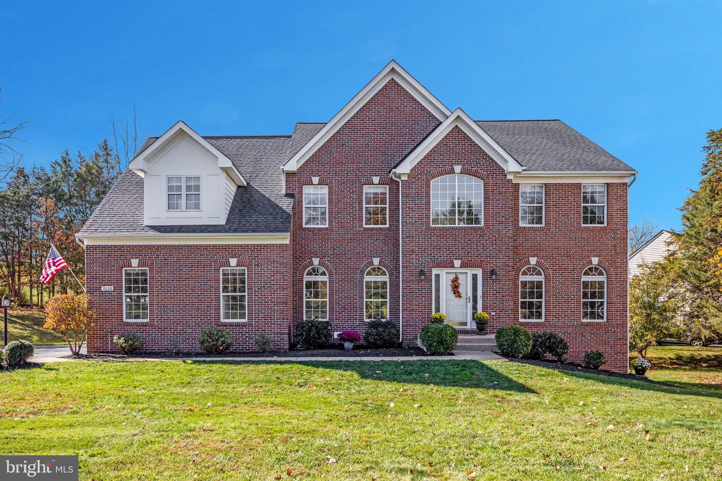 8008 Buschwood Mews