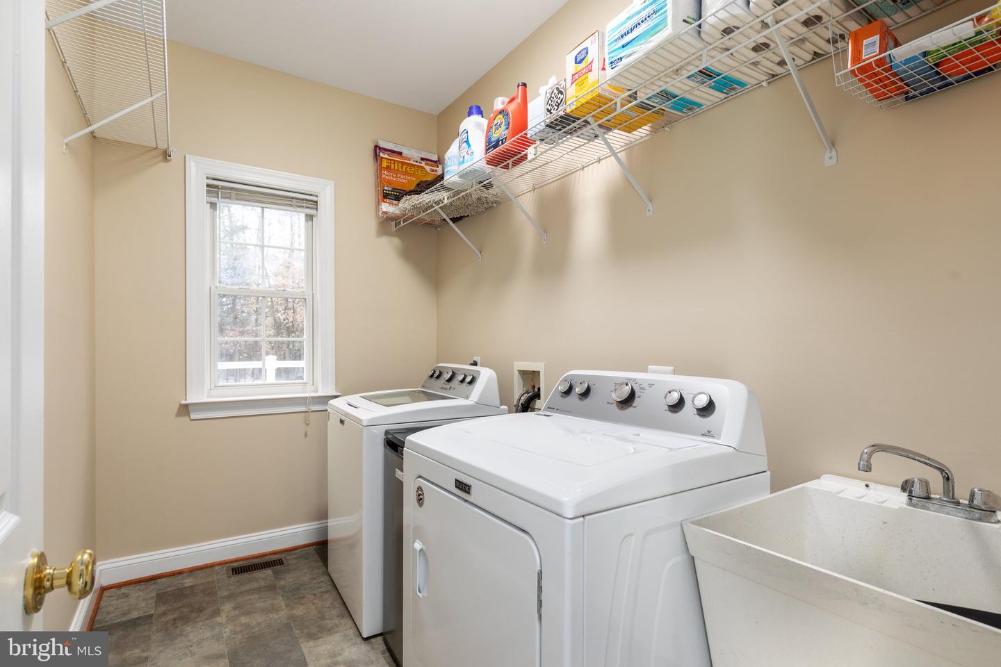 8008 Buschwood Mews
