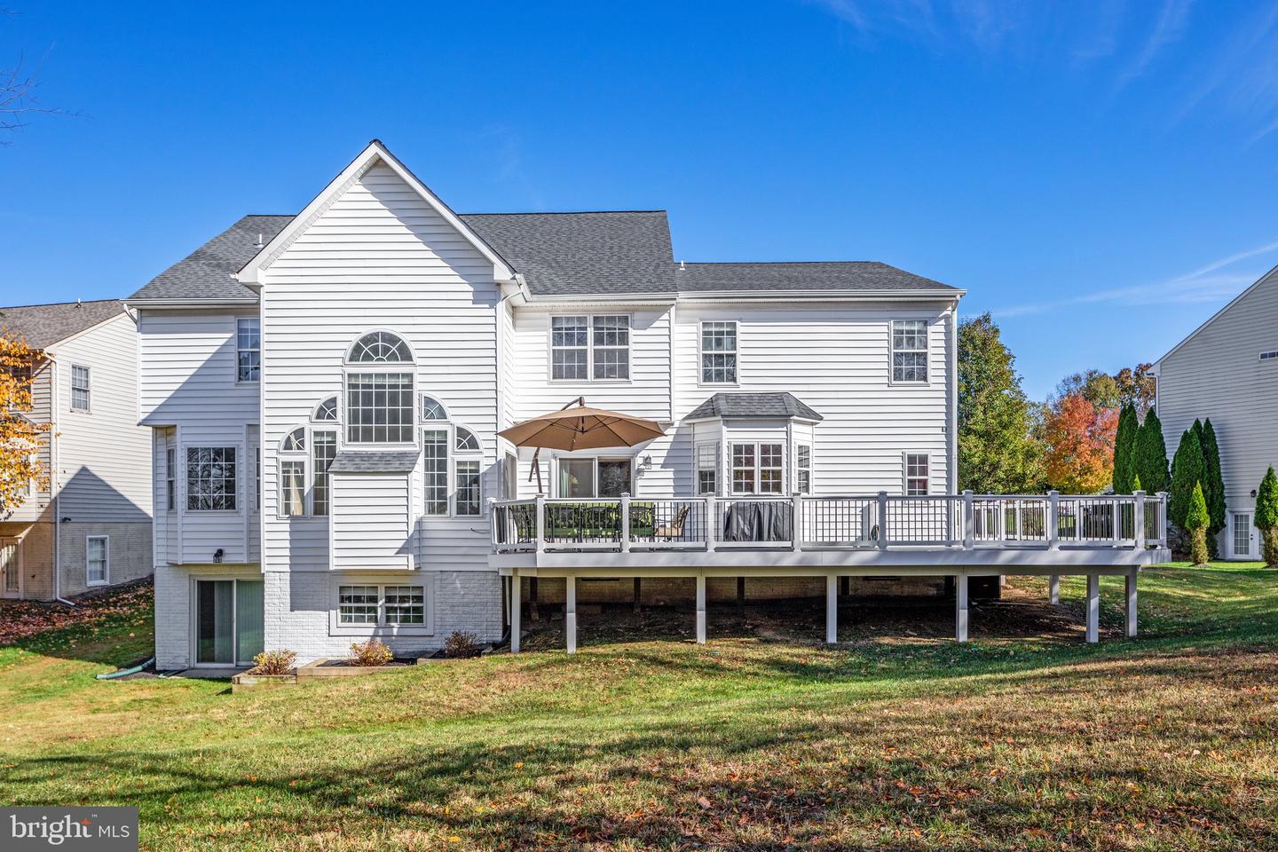 8008 Buschwood Mews