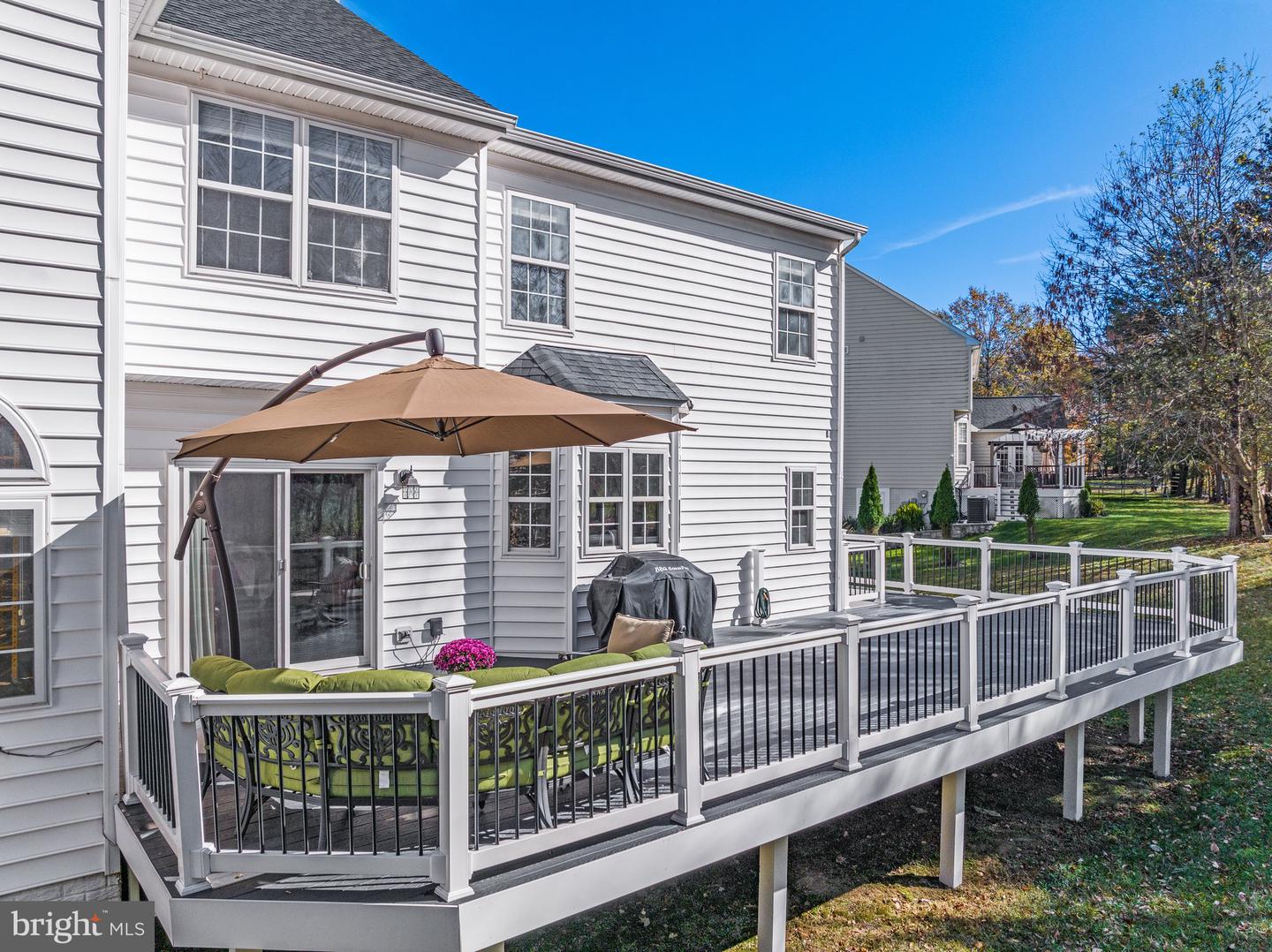 8008 Buschwood Mews