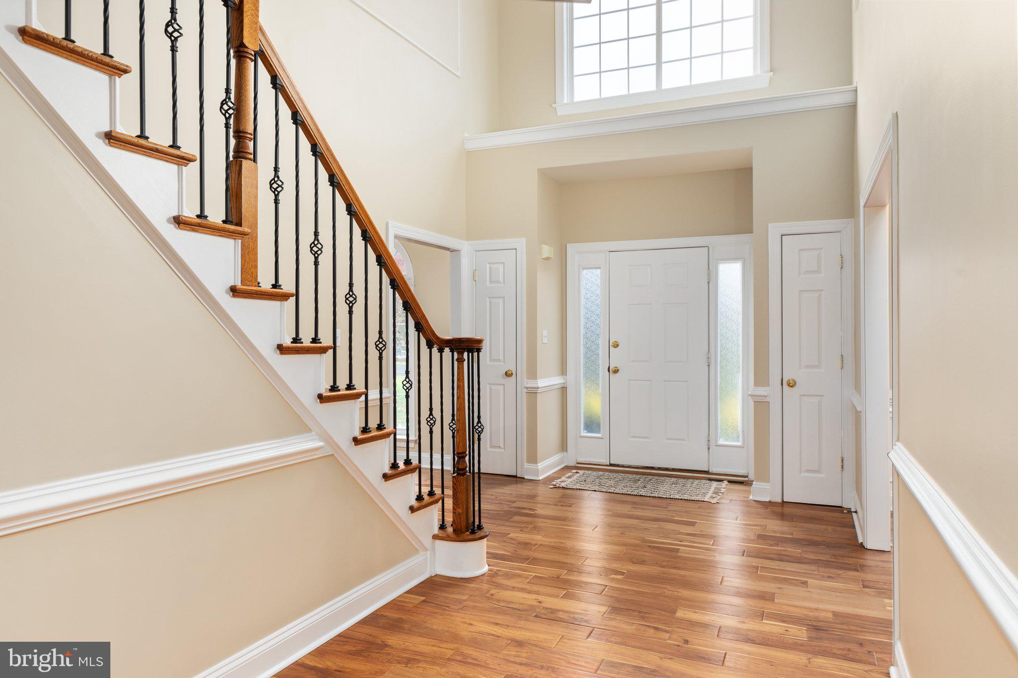 8008 Buschwood Mews