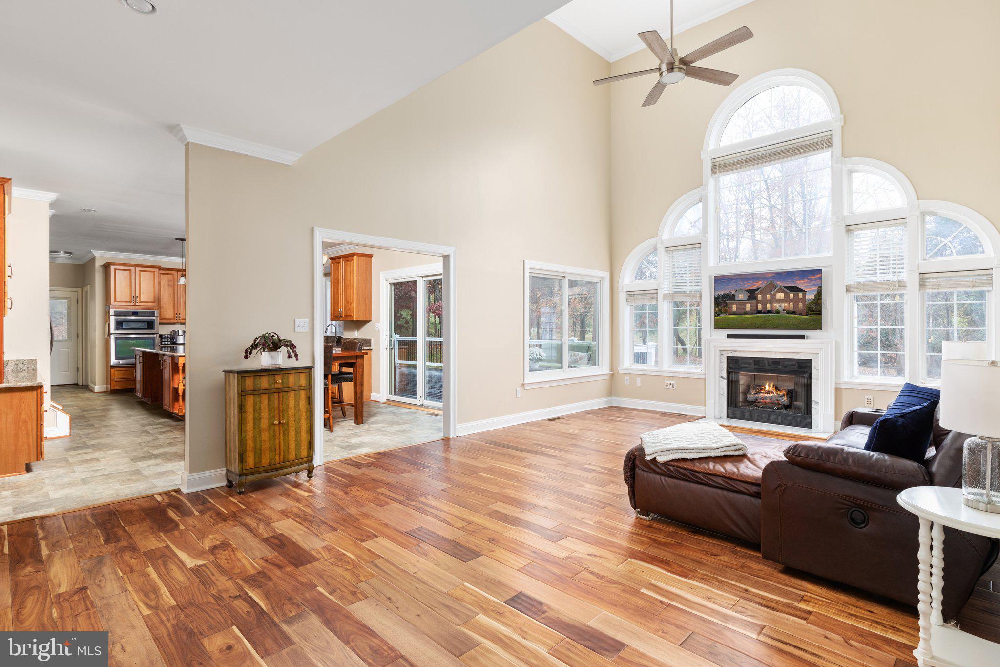 8008 Buschwood Mews