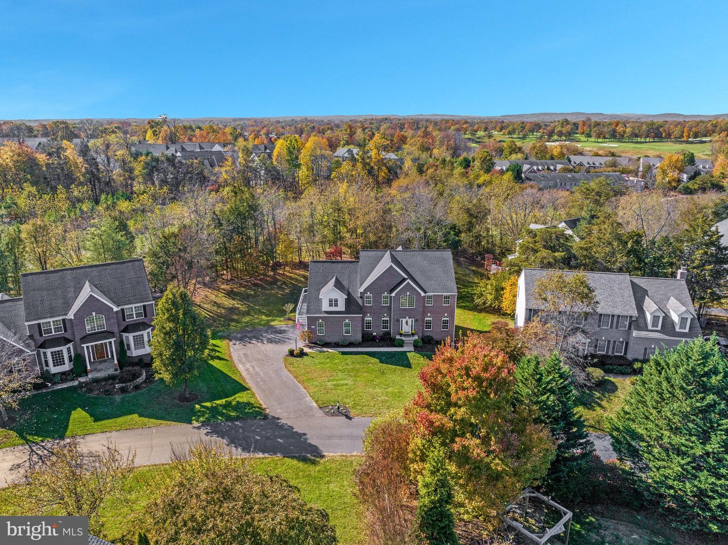 8008 Buschwood Mews
