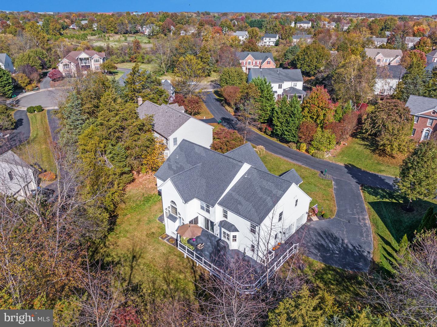 8008 Buschwood Mews