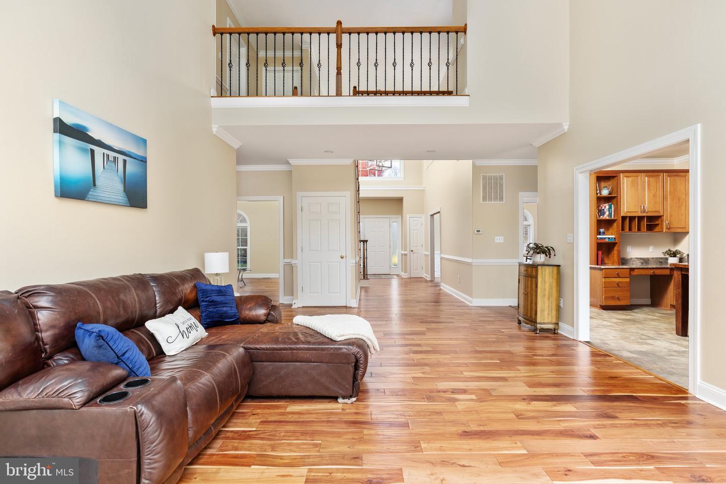 8008 Buschwood Mews