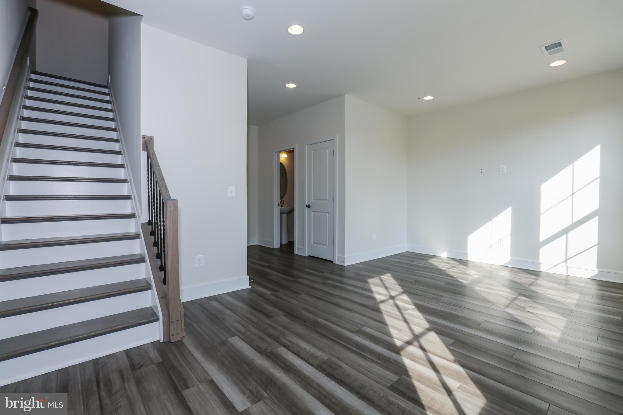 6722 Upland Manor Drive
