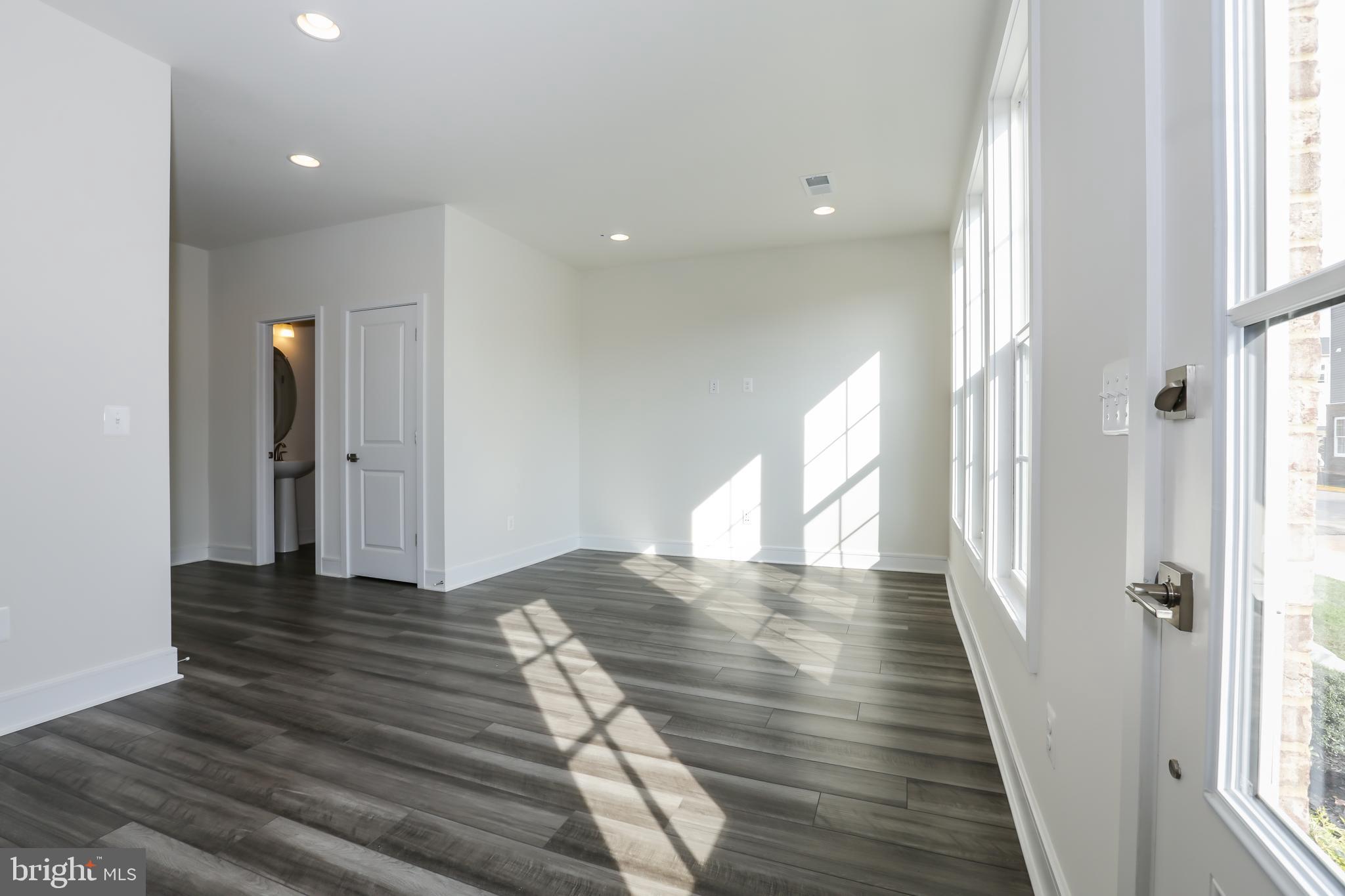 6722 Upland Manor Drive