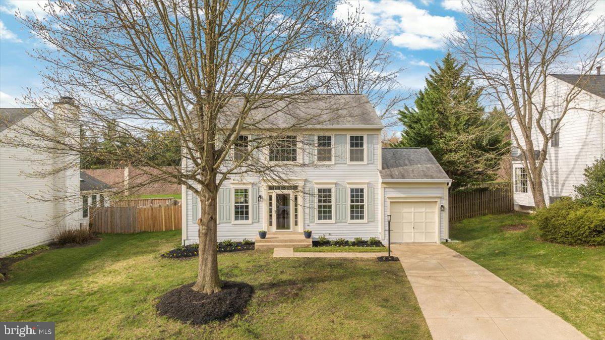 8940 Dennis Ct