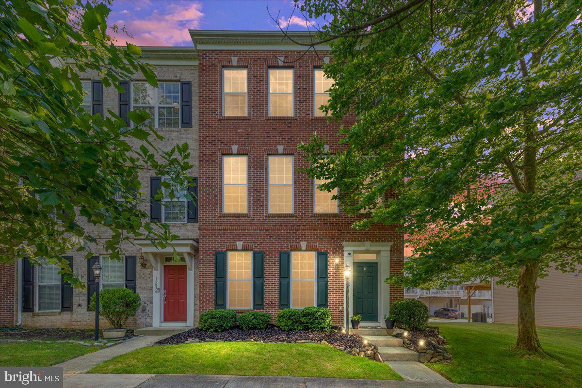 15876 MacKenzie Manor Dr