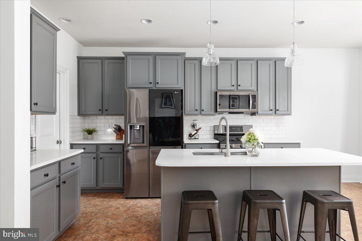 15876 MacKenzie Manor Dr