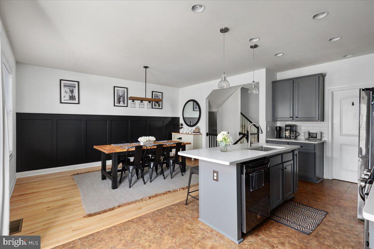 15876 MacKenzie Manor Dr