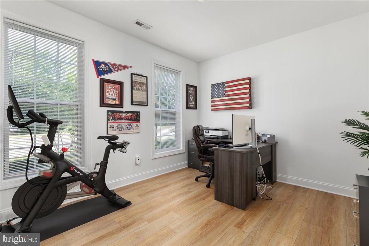 15876 MacKenzie Manor Dr