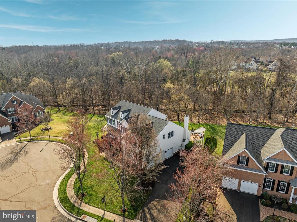 5032 Warwick Hills Ct