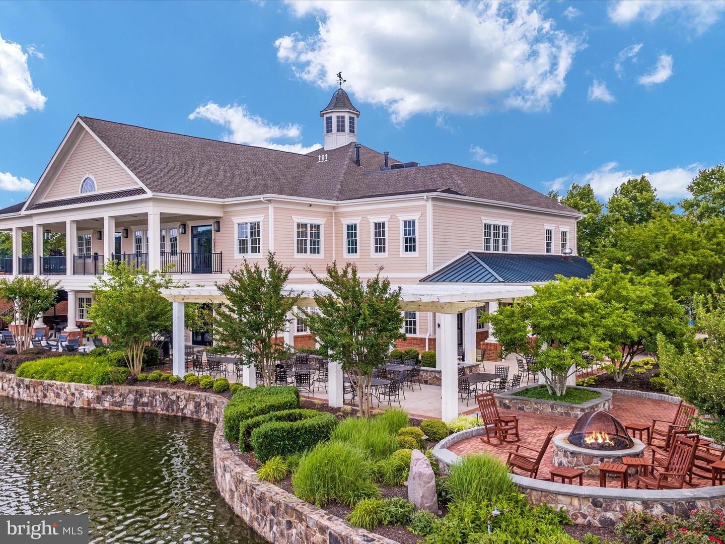 5032 Warwick Hills Ct