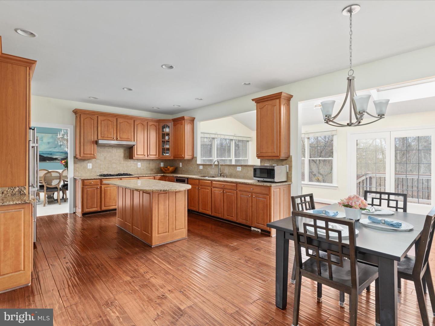 5032 Warwick Hills Ct