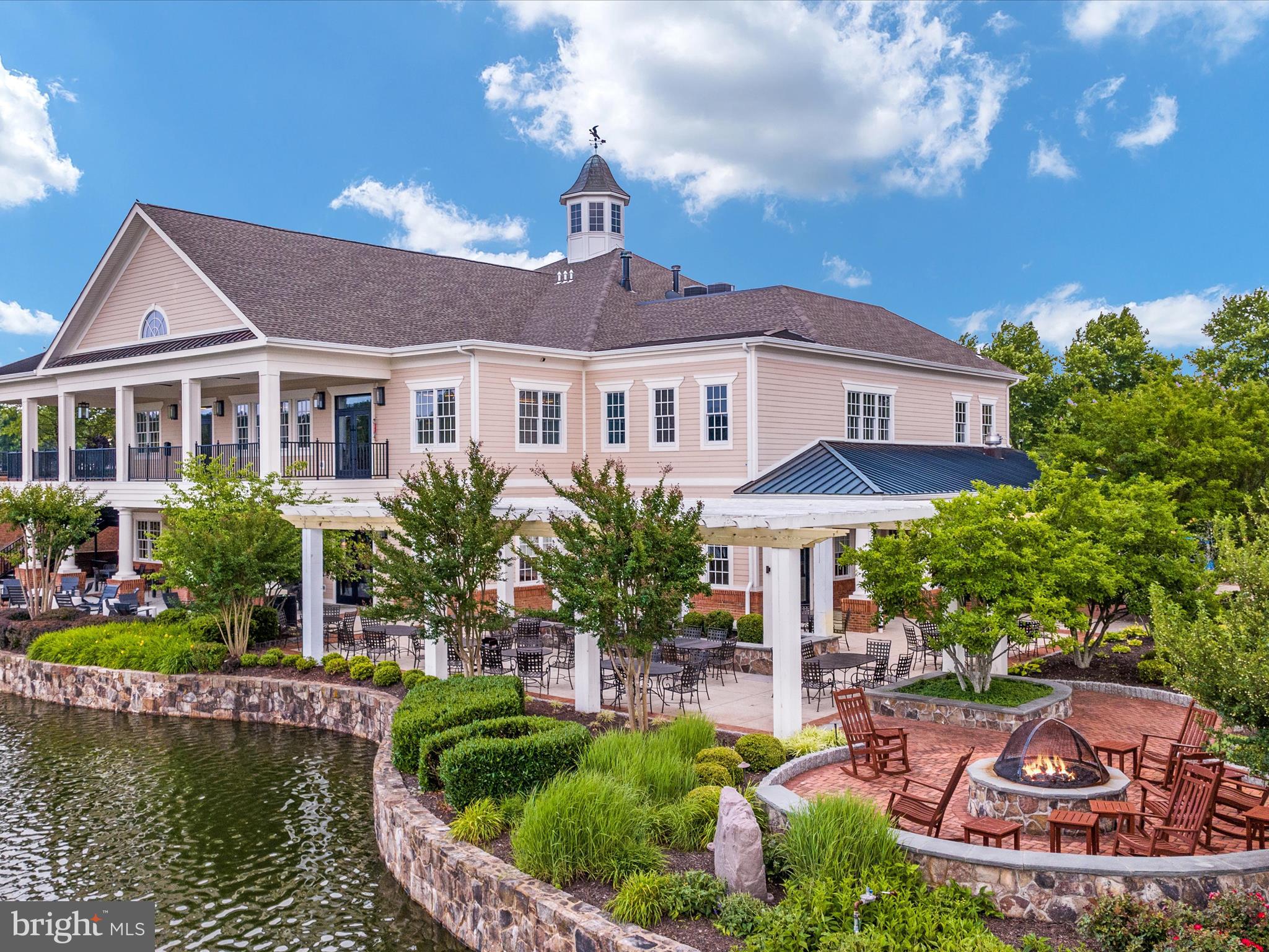 5032 Warwick Hills Ct