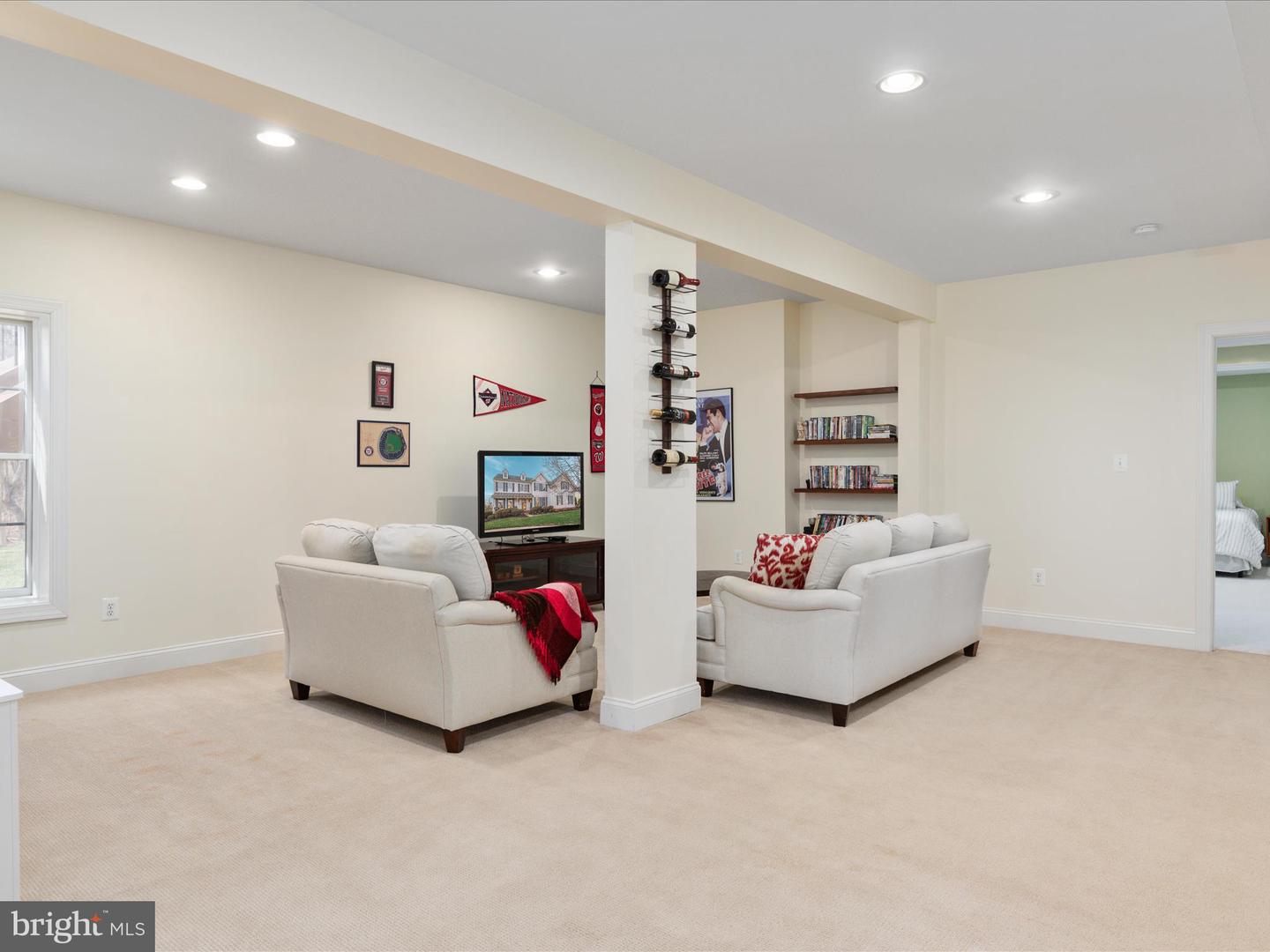 5032 Warwick Hills Ct