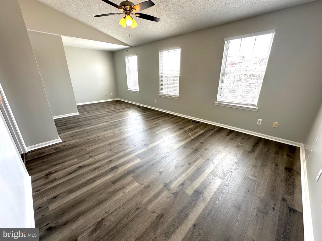 8119 BAYONET WAY #204